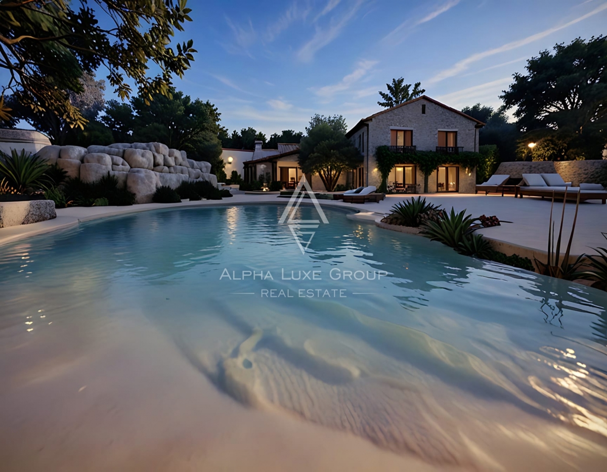 Istra, Bale: Gradbeno zemljišče center z ruševino