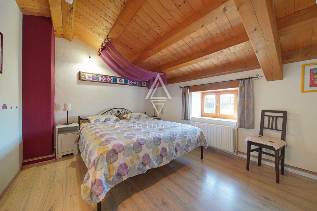 Istra, Kanfanar – Prenovljena kamnita hiša z vrtom