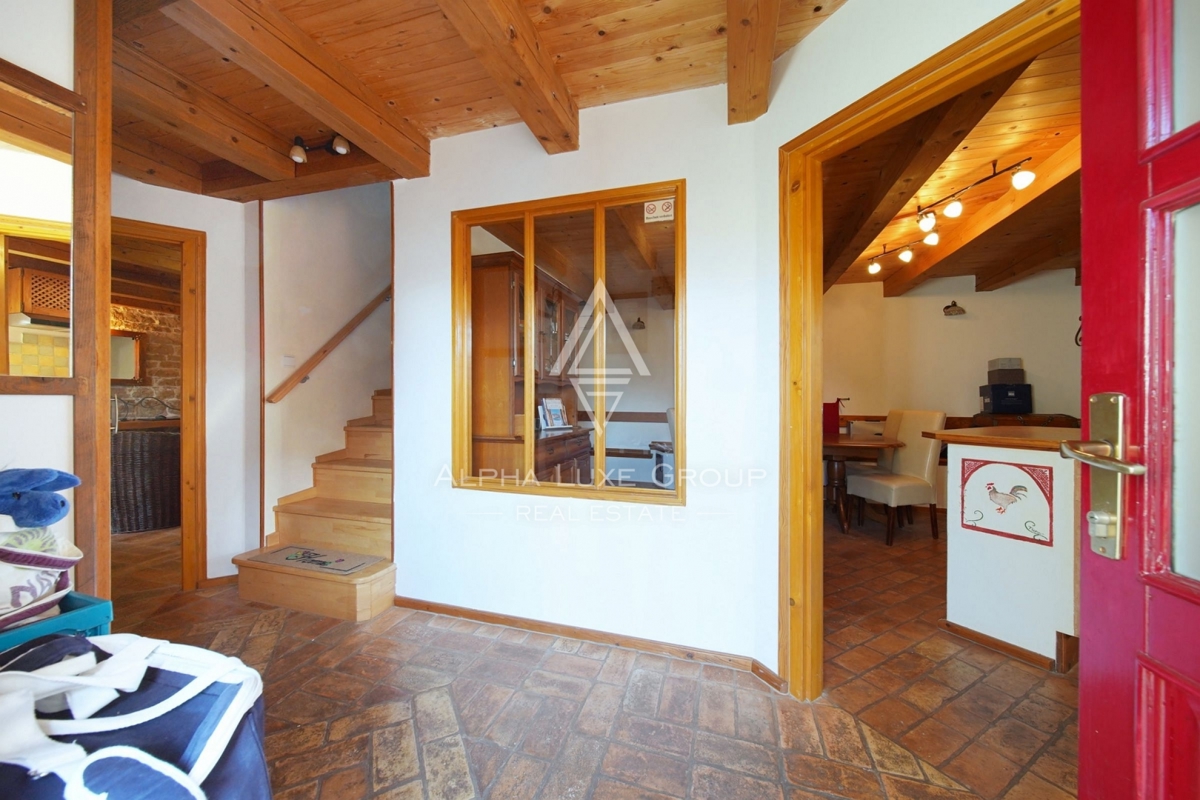 Istra, Kanfanar – Prenovljena kamnita hiša z vrtom