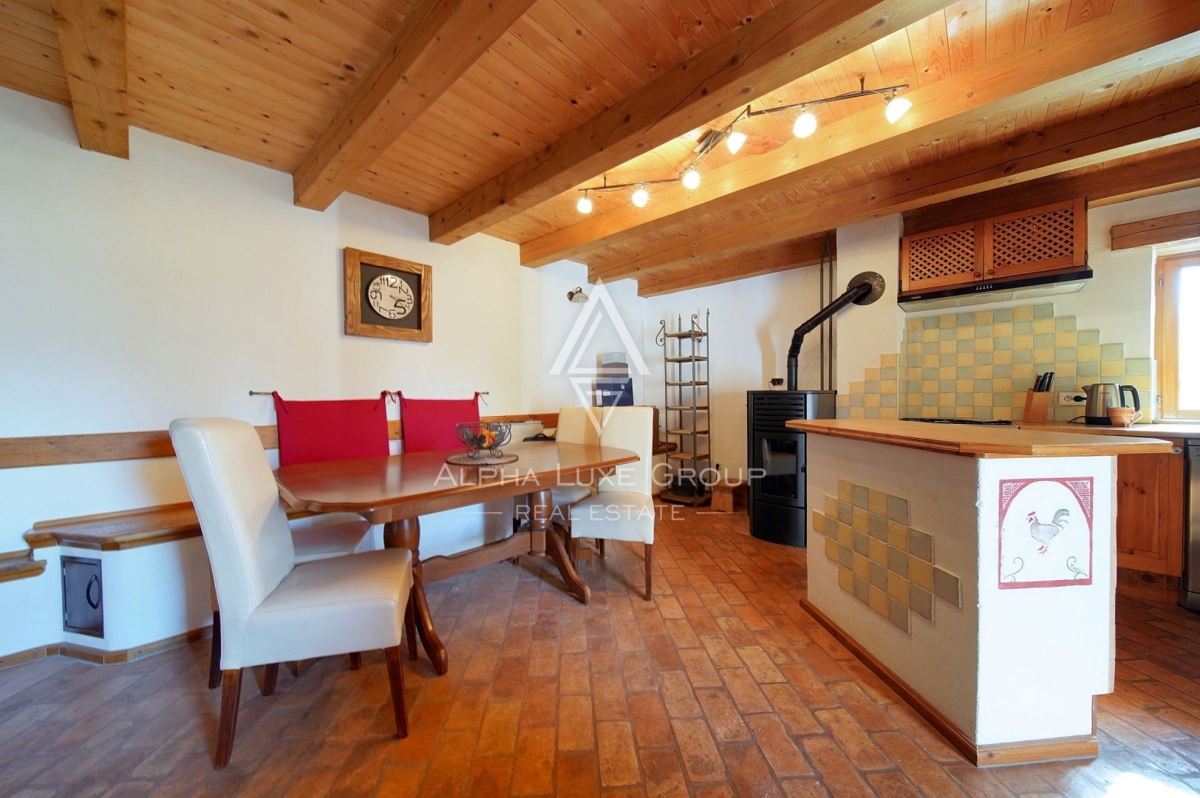 Istra, Kanfanar – Prenovljena kamnita hiša z vrtom