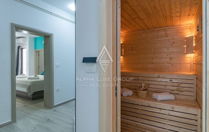 Pula: Prostorna samostojna nepremičnina z več apartmaji naprodaj