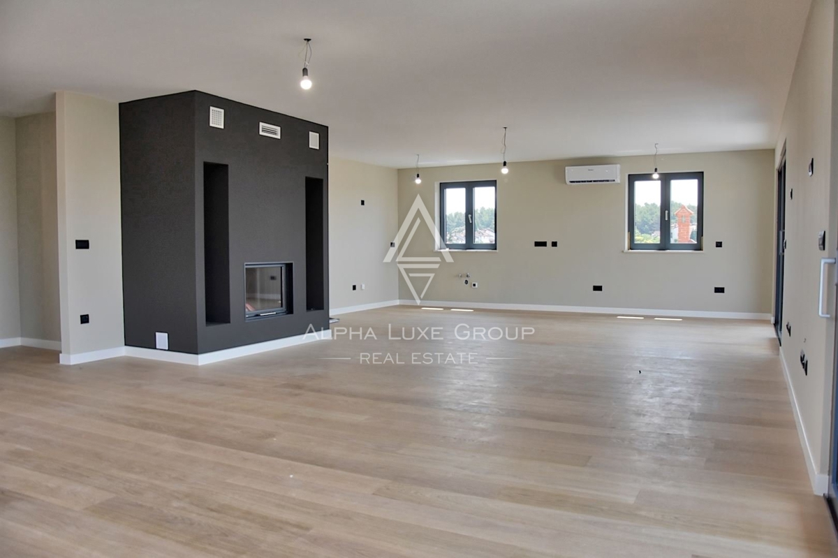 Poreč - Ekskluzivni penthouse z garažo