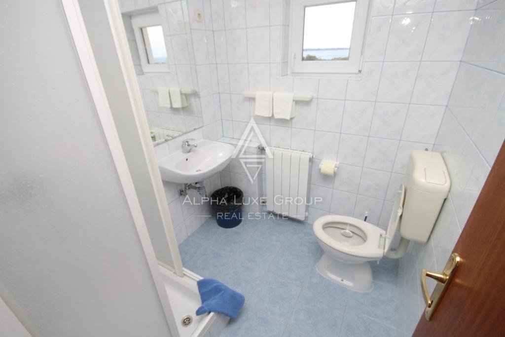 Peroj, Istra: Osupljiv hotel s pogledom na morje, le kratek sprehod od plaže