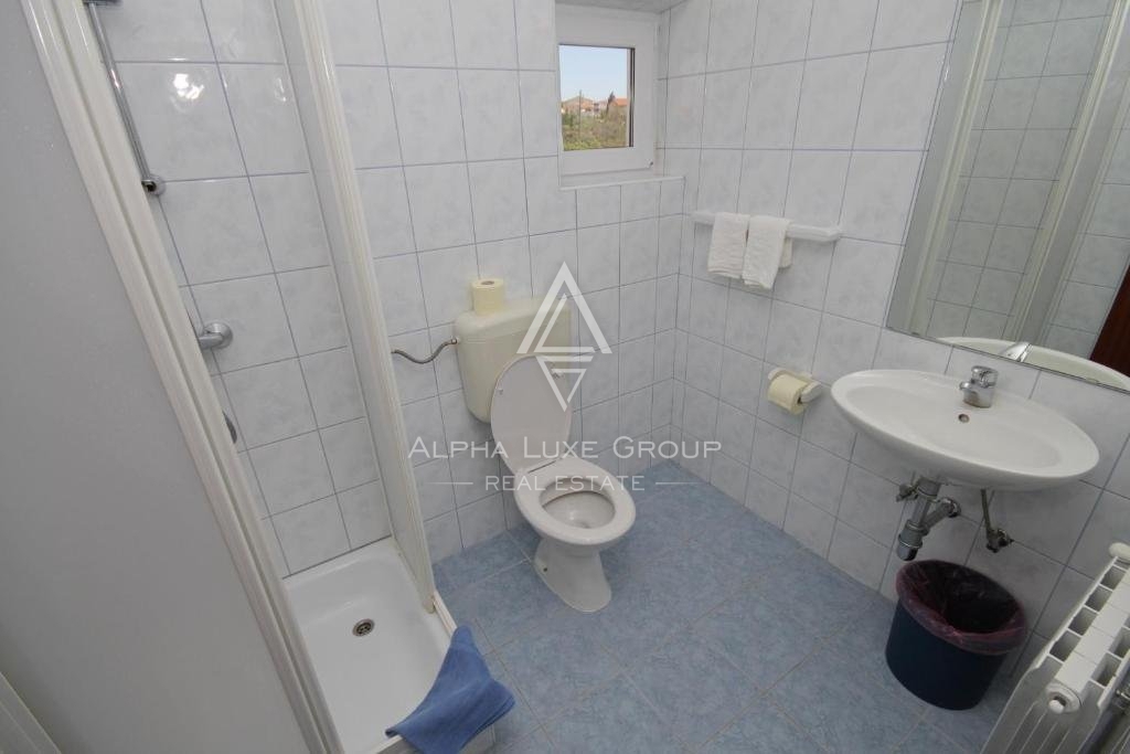 Peroj, Istra: Osupljiv hotel s pogledom na morje, le kratek sprehod od plaže