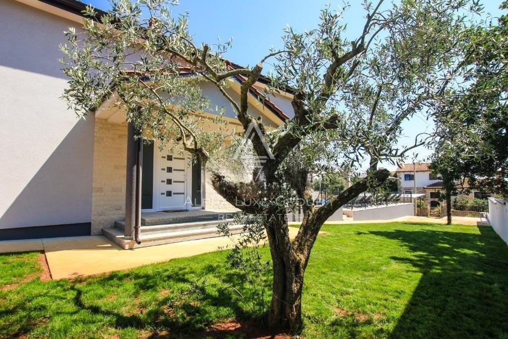 Kaštelir, Istra - Razkošna vila z bazenom, blizu morja