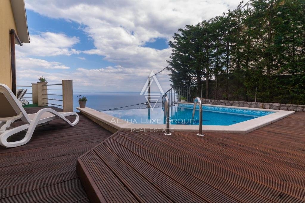 Opatija: Osupljiva samostojna hiša z bazenom in panoramskim pogledom na morje