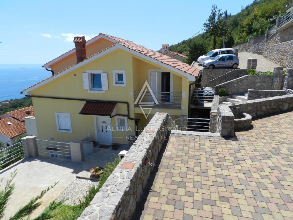 Opatija: Osupljiva samostojna hiša z bazenom in panoramskim pogledom na morje