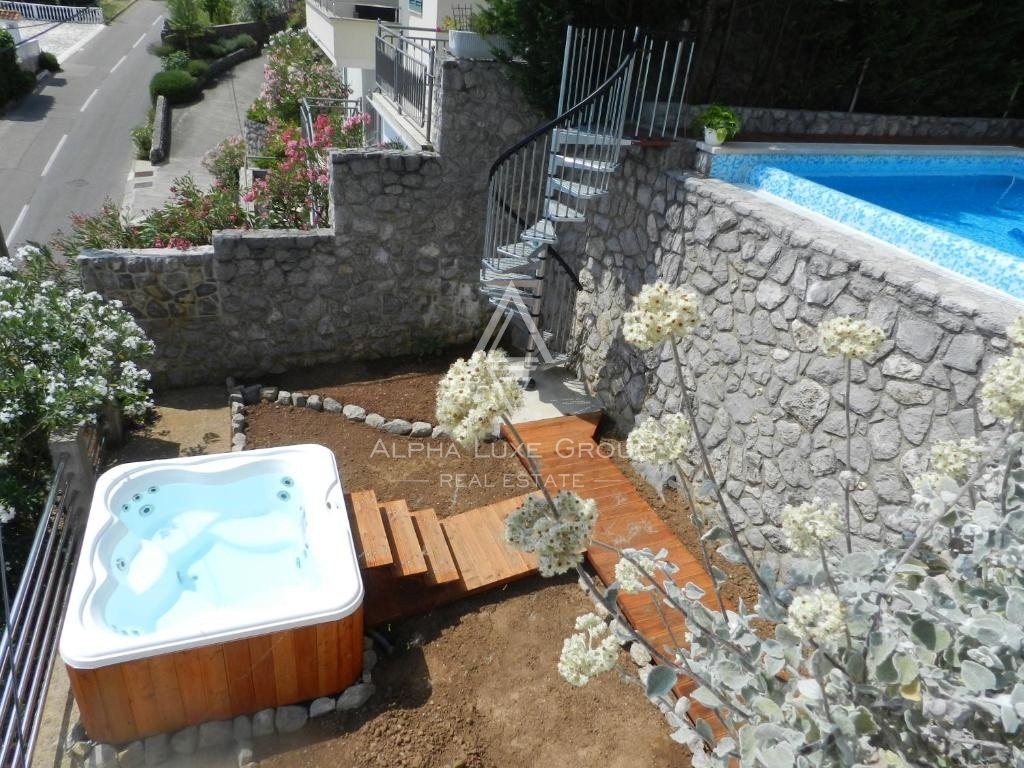 Opatija: Osupljiva samostojna hiša z bazenom in panoramskim pogledom na morje