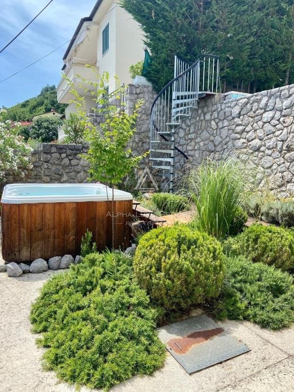 Opatija: Osupljiva samostojna hiša z bazenom in panoramskim pogledom na morje