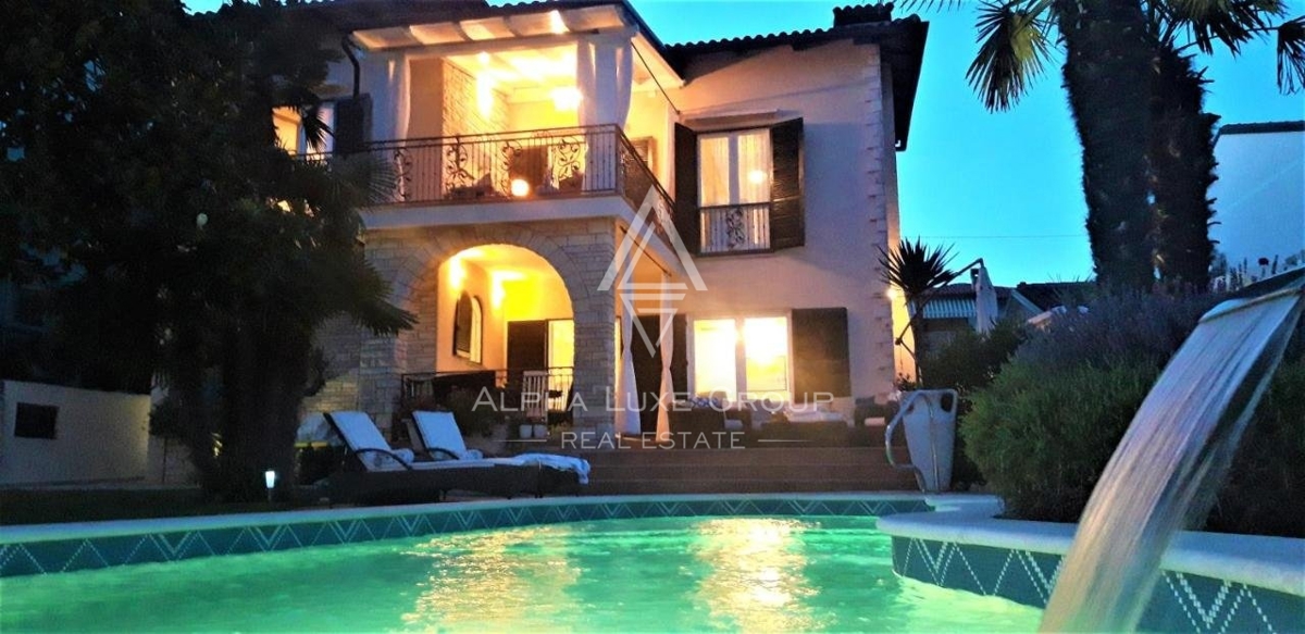 Čudovita vila z bazenom na čudovitem vrtu, prva vrsta do morja, Umag, ISTRA