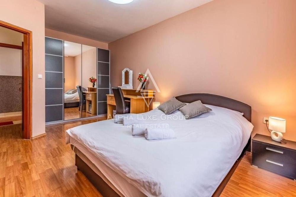 Vila z bazenom in dvema apartmajema, Istra, Pula