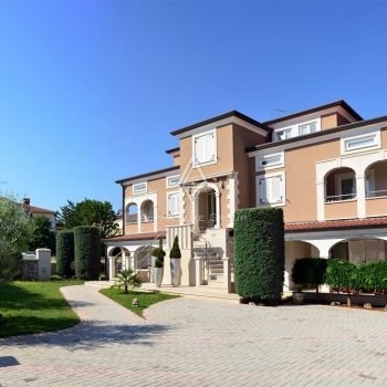 Apartma blizu morja z velikim vrtom in bazenom, ISTRA, Poreč