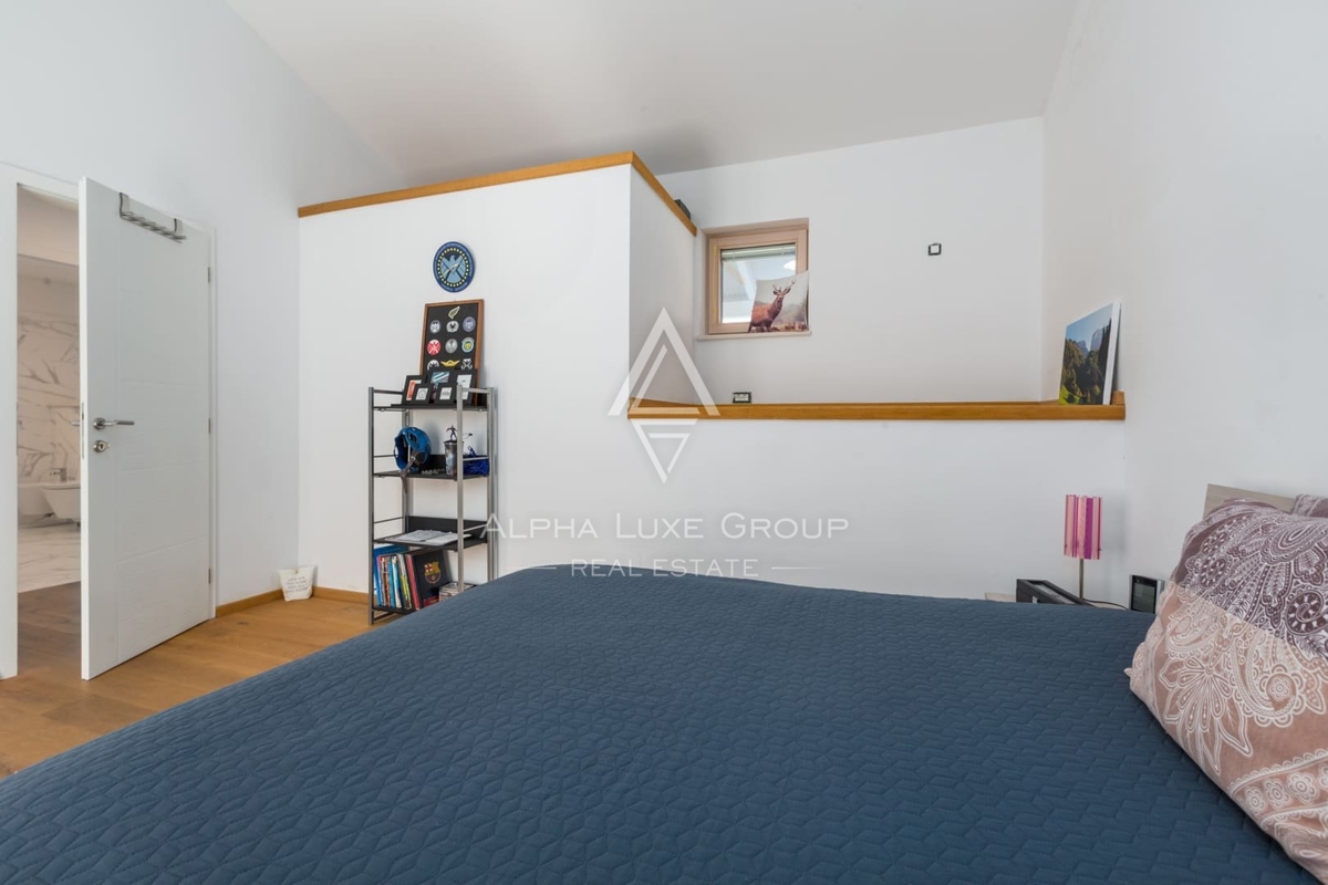 EKSKLUZIVNO - NOVA DVOJNA VILA S APARTMAJI NA TOP LOKACIJI 6 KM OD MESTA IN 3 KM OD PRVIH PLAŽ