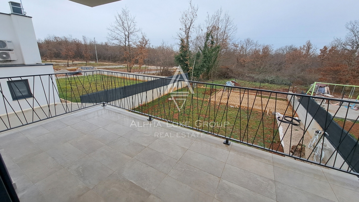 Poreč, Istra, Sodobno stanovanje s teraso