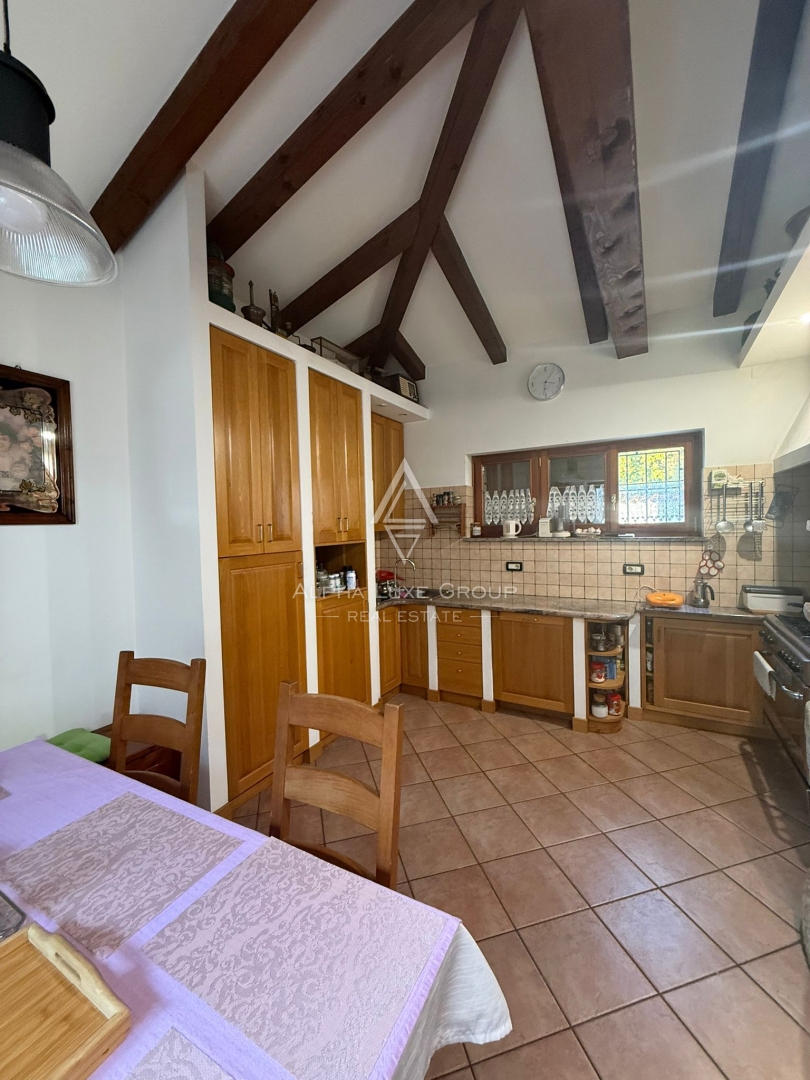 Istra, Buje: Čarobna kamnita hiša z vrtom