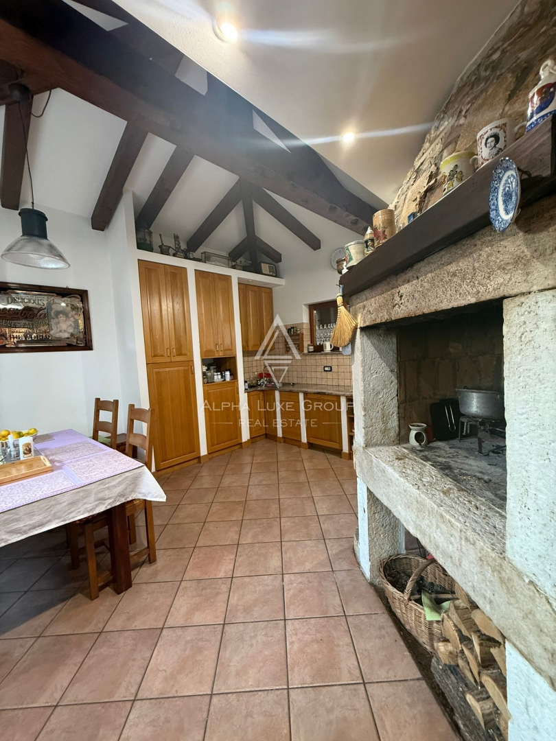 Istra, Buje: Čarobna kamnita hiša z vrtom