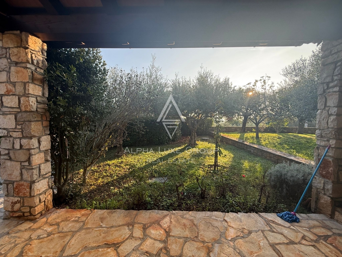 Istra, Buje: Čarobna kamnita hiša z vrtom