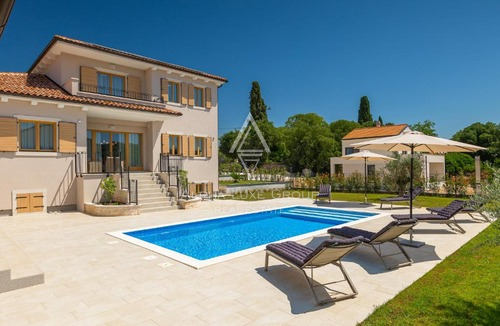 Istra, Rovinj: Mediteranska vila z luksuznimi detajli
