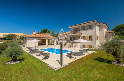 Istra, Rovinj: Mediteranska vila z luksuznimi detajli