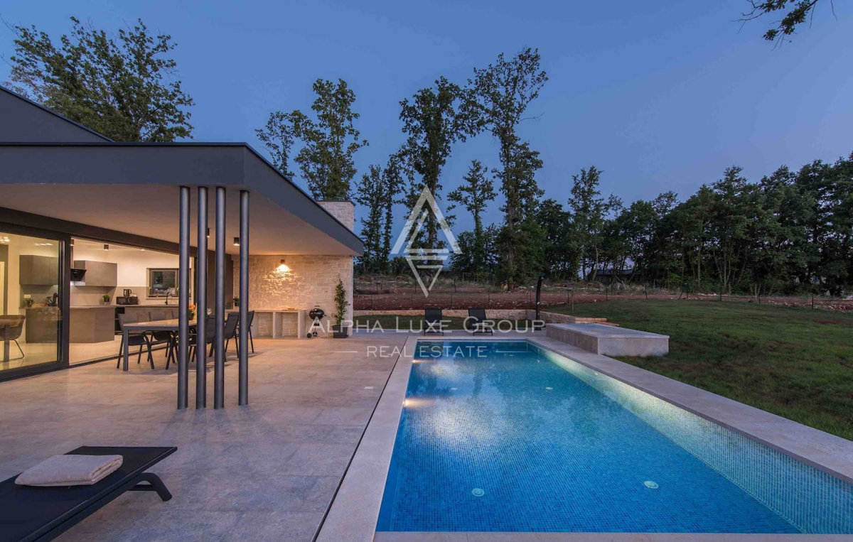 Istra, Žminj: Moderna pritlična hiša z bazenom