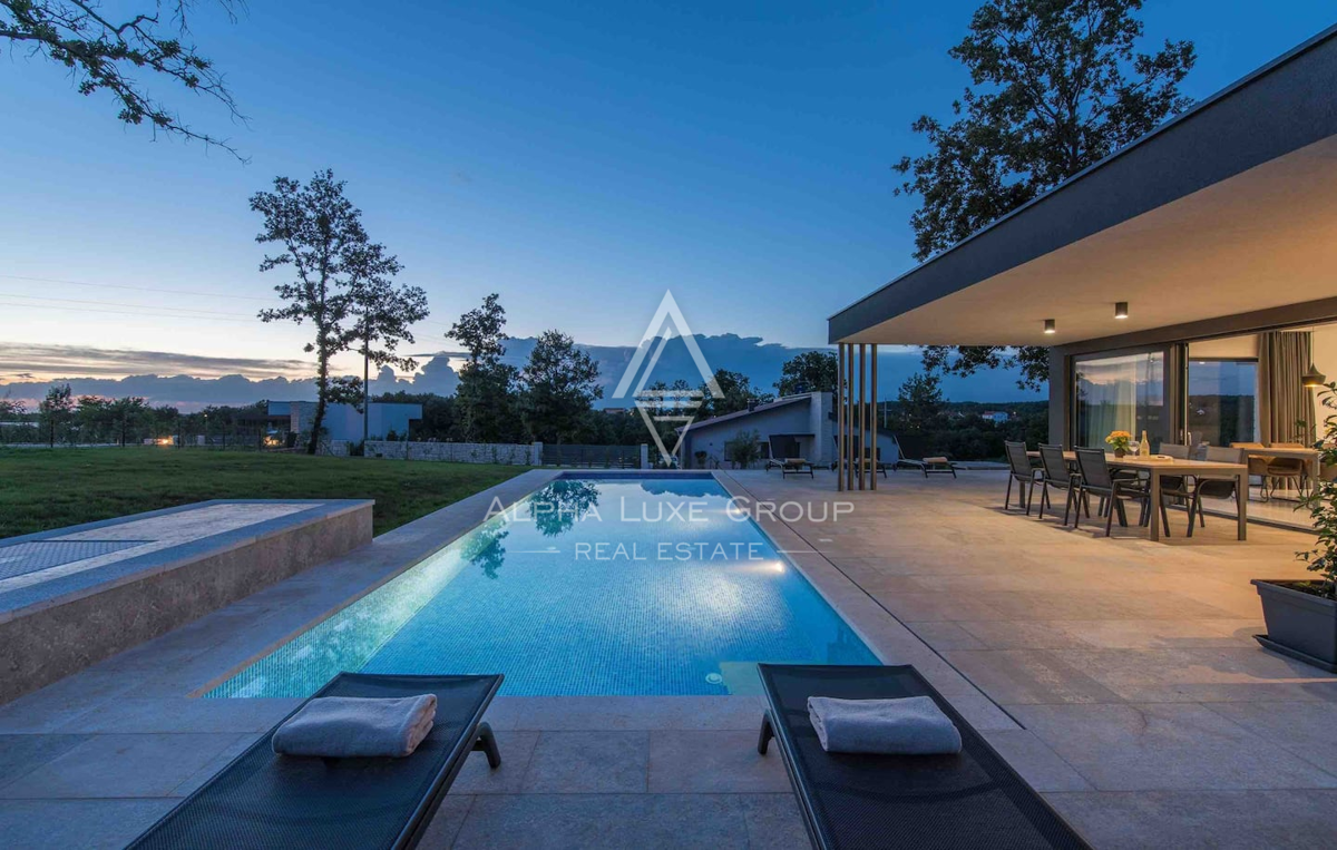 Istra, Žminj: Moderna pritlična hiša z bazenom