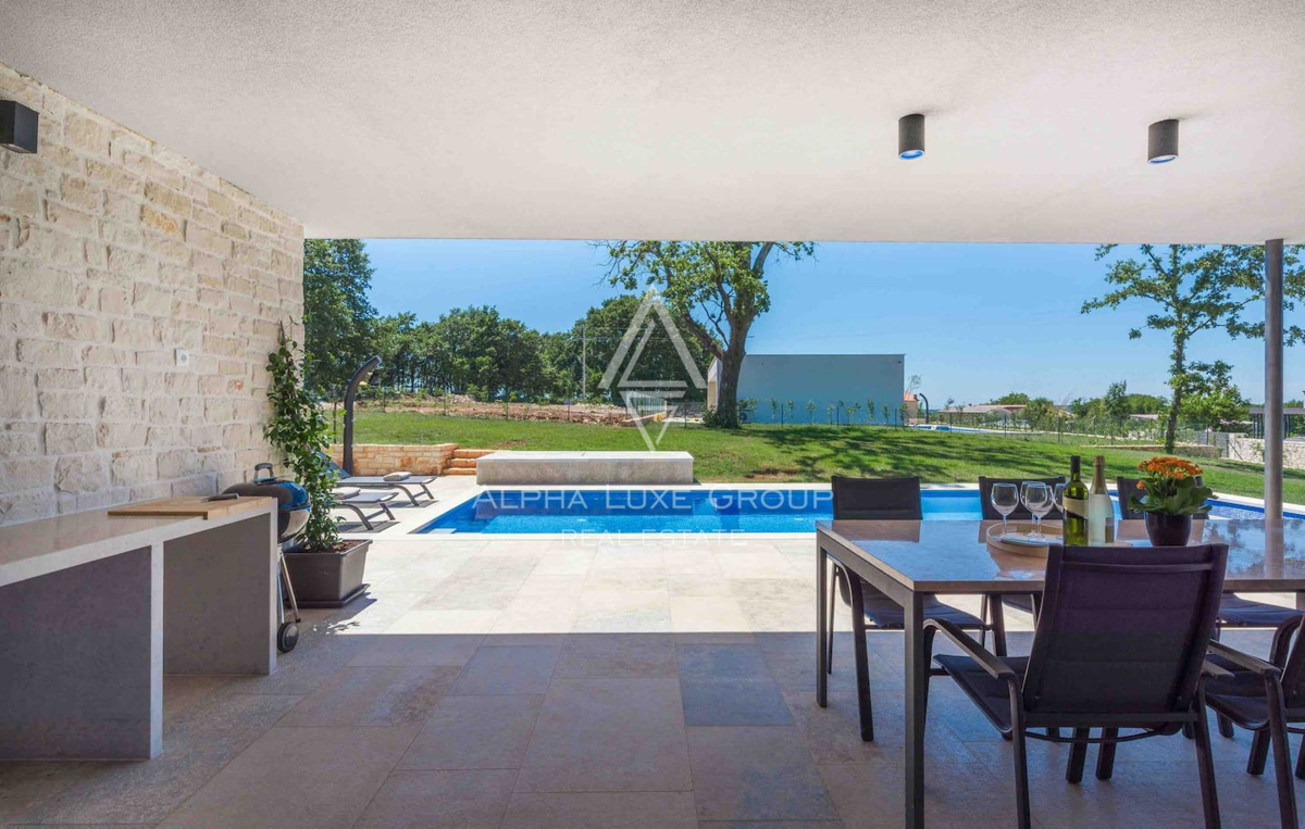 Istra, Žminj: Moderna pritlična hiša z bazenom