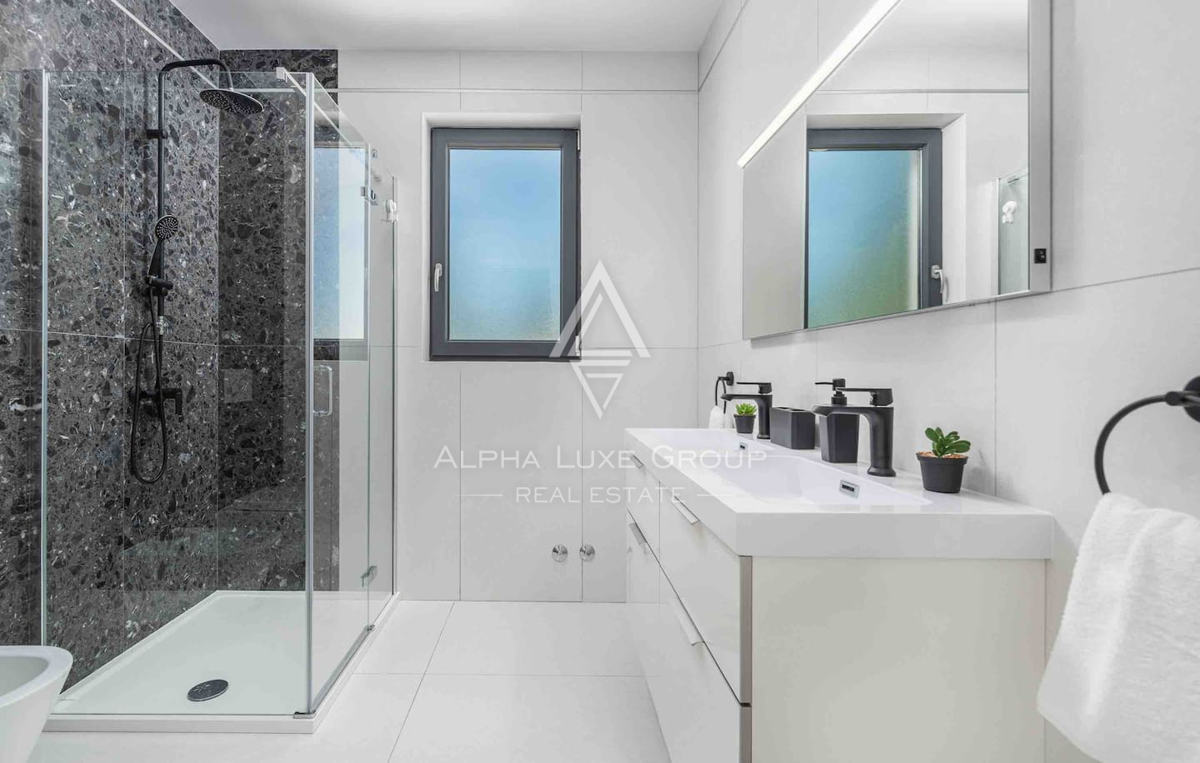 Istra, Žminj: Moderna pritlična hiša z bazenom