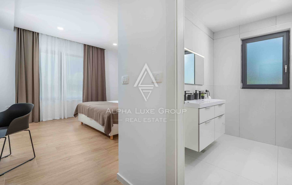 Istra, Žminj: Moderna pritlična hiša z bazenom