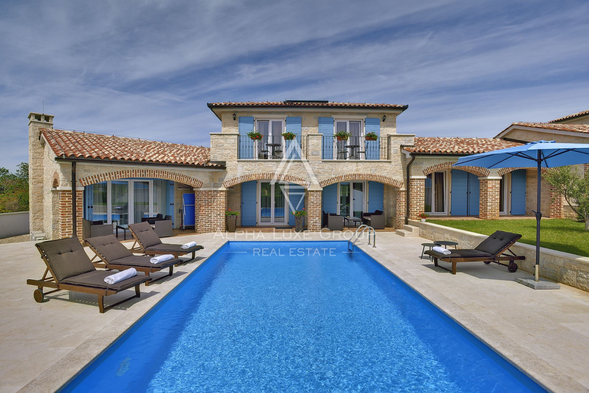 Istra, Medulin – Dve elegantni vili z bazeni