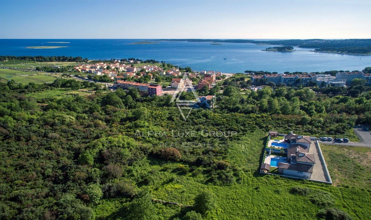 Istra, Medulin – Dve elegantni vili z bazeni