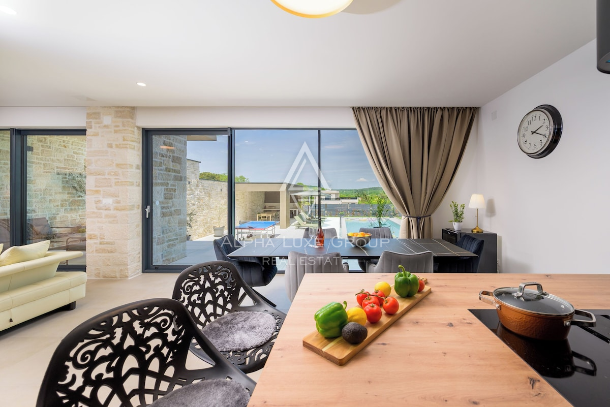 Istra, Rovinj: Moderna vila z bazenom in intimo