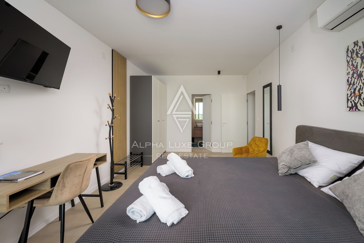 Istra, Rovinj: Moderna vila z bazenom in intimo