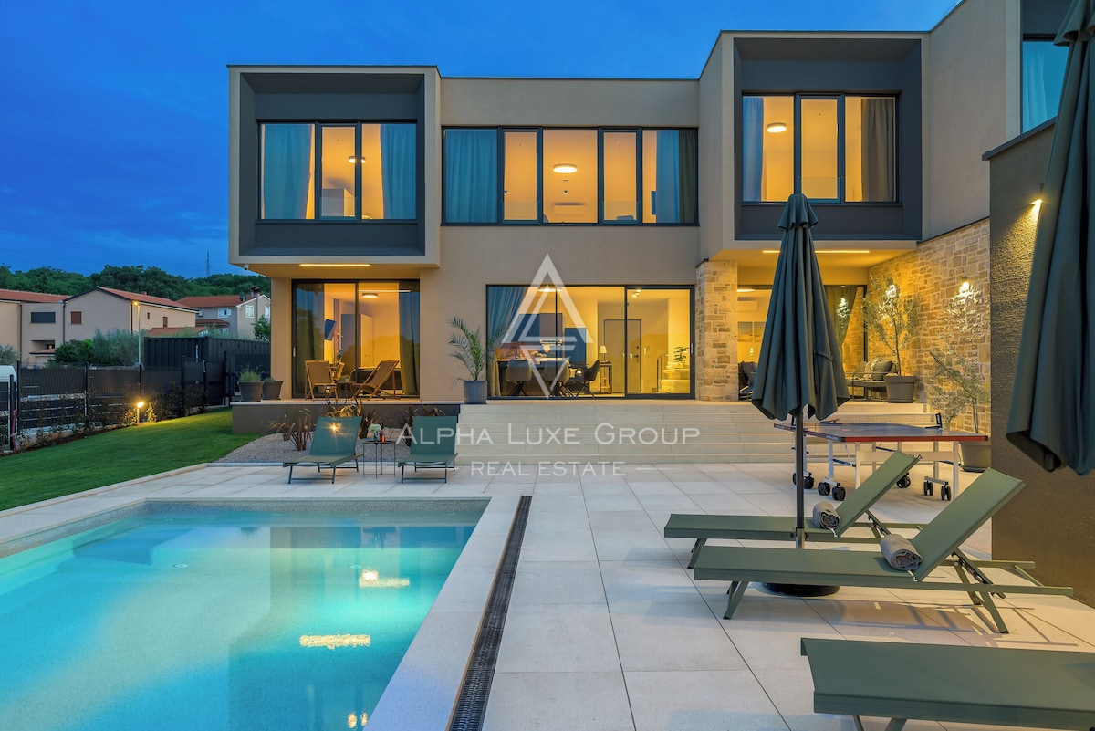 Istra, Rovinj: Moderna vila z bazenom in intimo