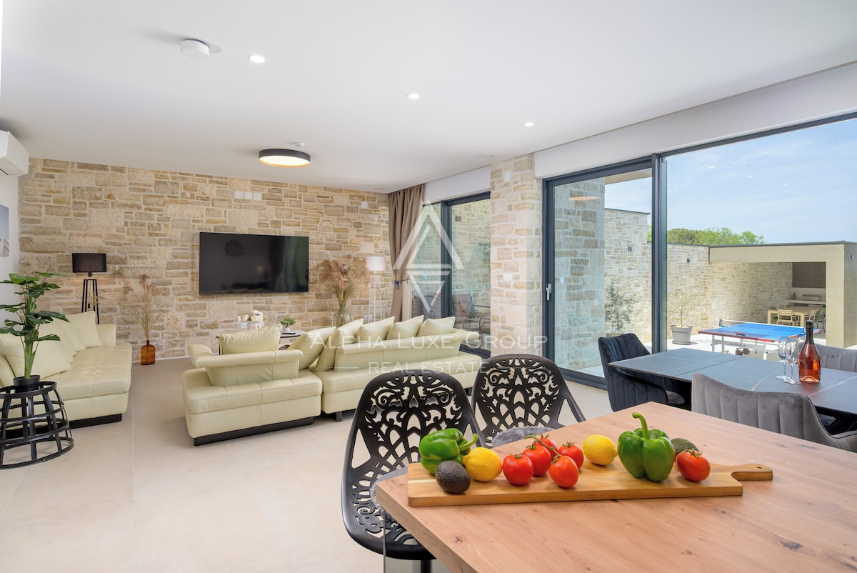 Istra, Rovinj: Moderna vila z bazenom in intimo