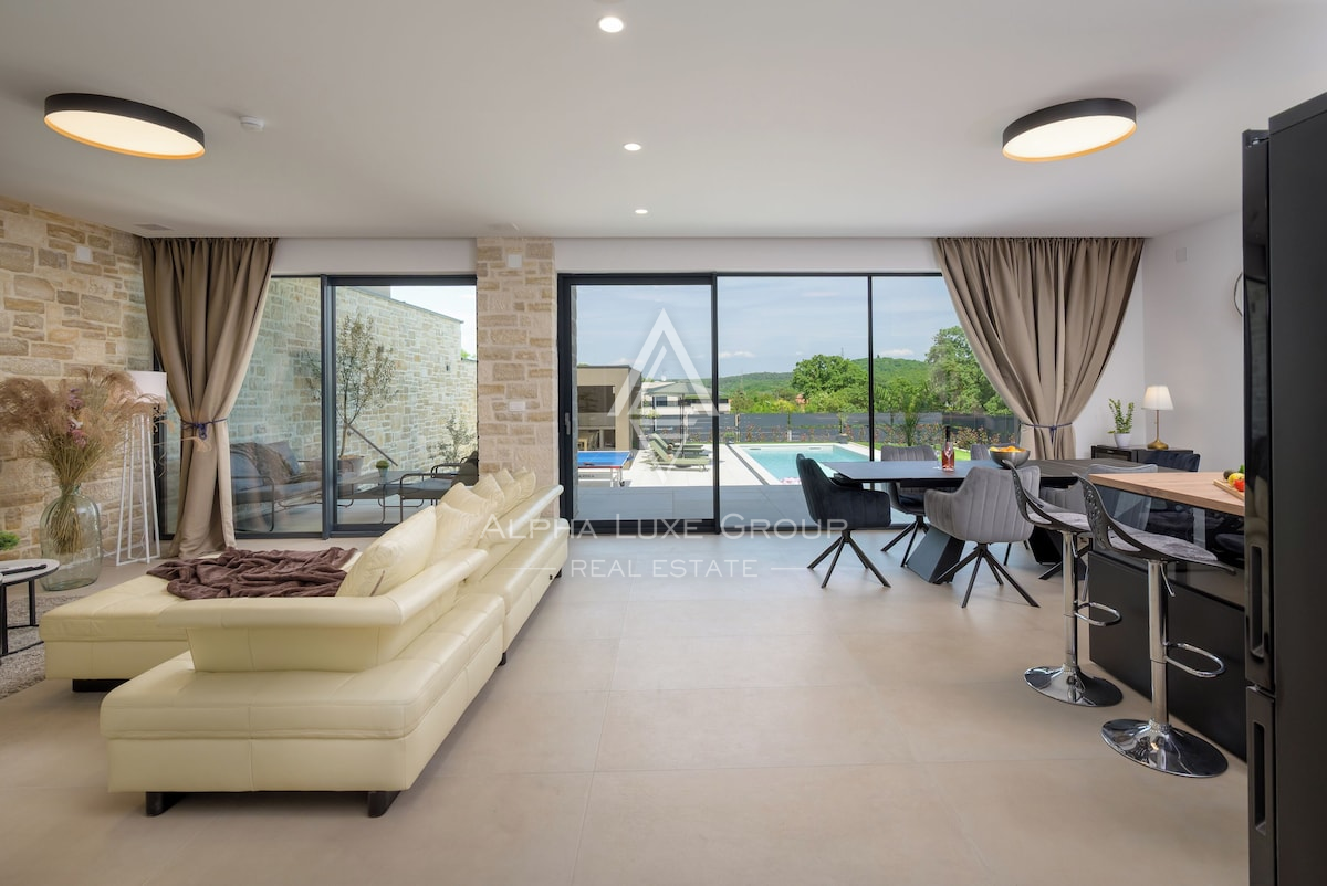 Istra, Rovinj: Moderna vila z bazenom in intimo