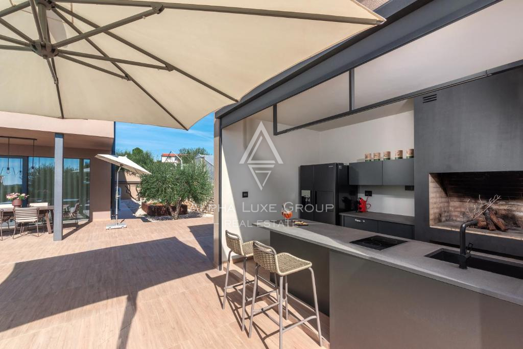 Istra, Umag: Moderna dizajnerska hiša z bazenom