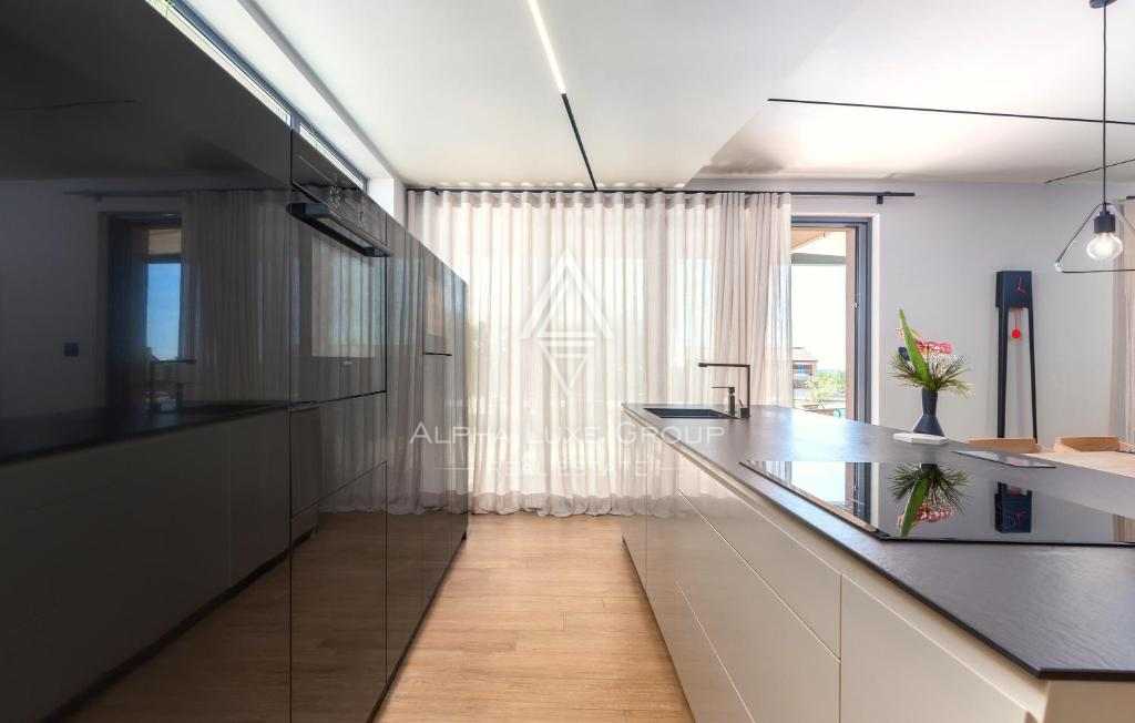 Istra, Umag: Moderna dizajnerska hiša z bazenom