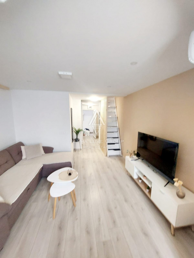 Istra, Červar Porat – Stanovanje z galerijo ob morju