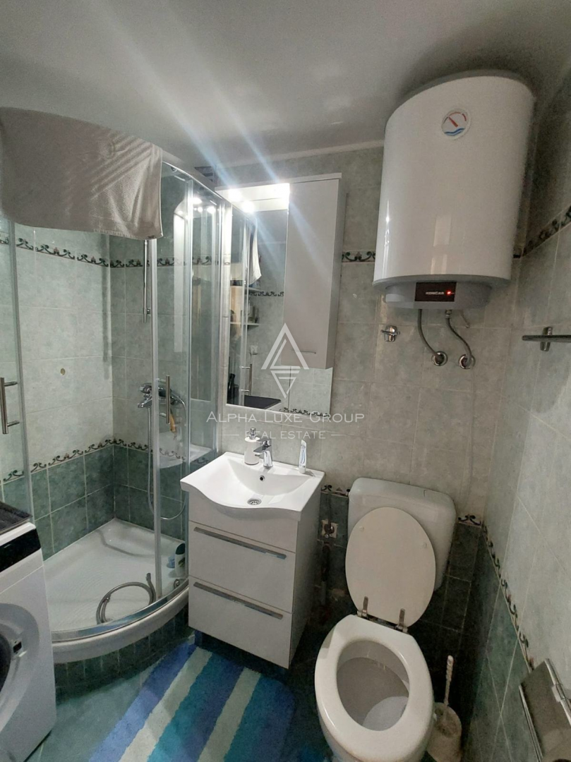 Istra, Červar Porat – Stanovanje z galerijo ob morju