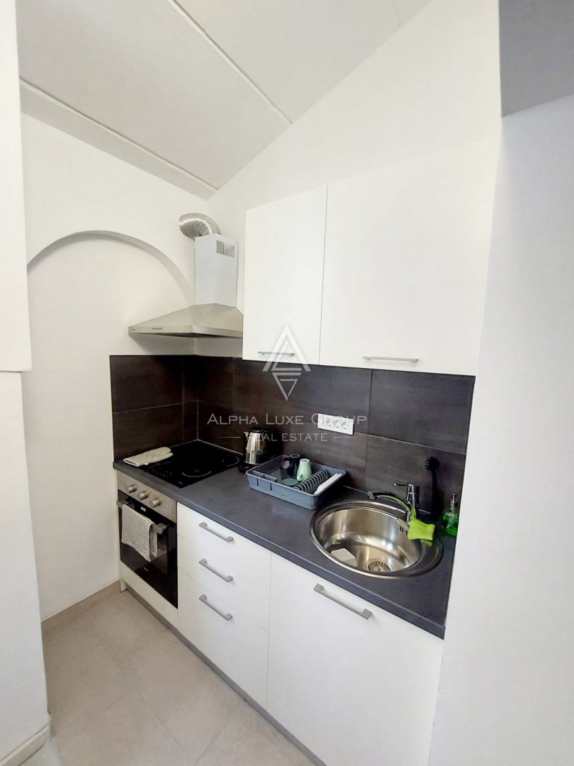 Istra, Červar Porat – Stanovanje z galerijo ob morju