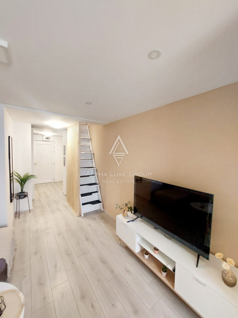 Istra, Červar Porat – Stanovanje z galerijo ob morju