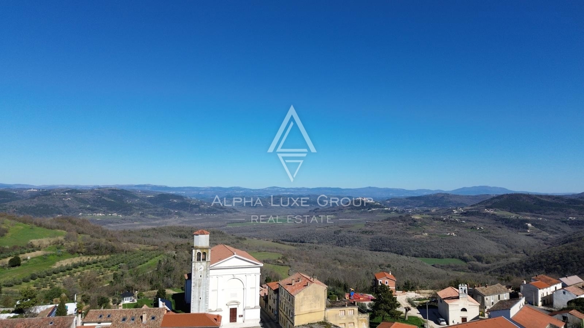 Istra, Vižinada: Gradbeno zemljišče panoramski pogled