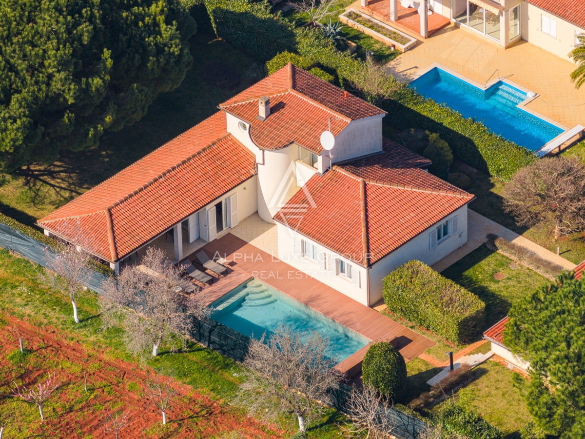 Istra, Poreč: Mediteranska vila z bazenom in urejenim vrtom blizu mesta