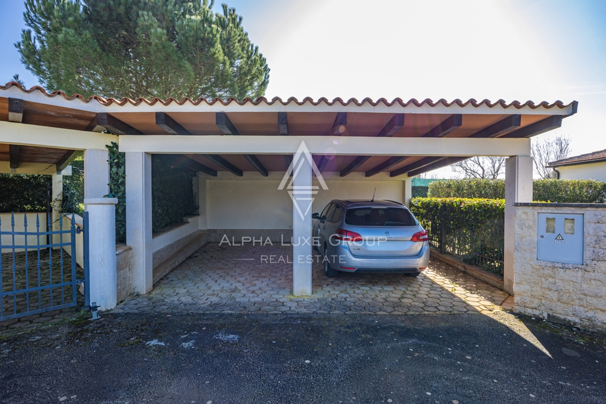 Istra, Poreč: Mediteranska vila z bazenom in urejenim vrtom blizu mesta