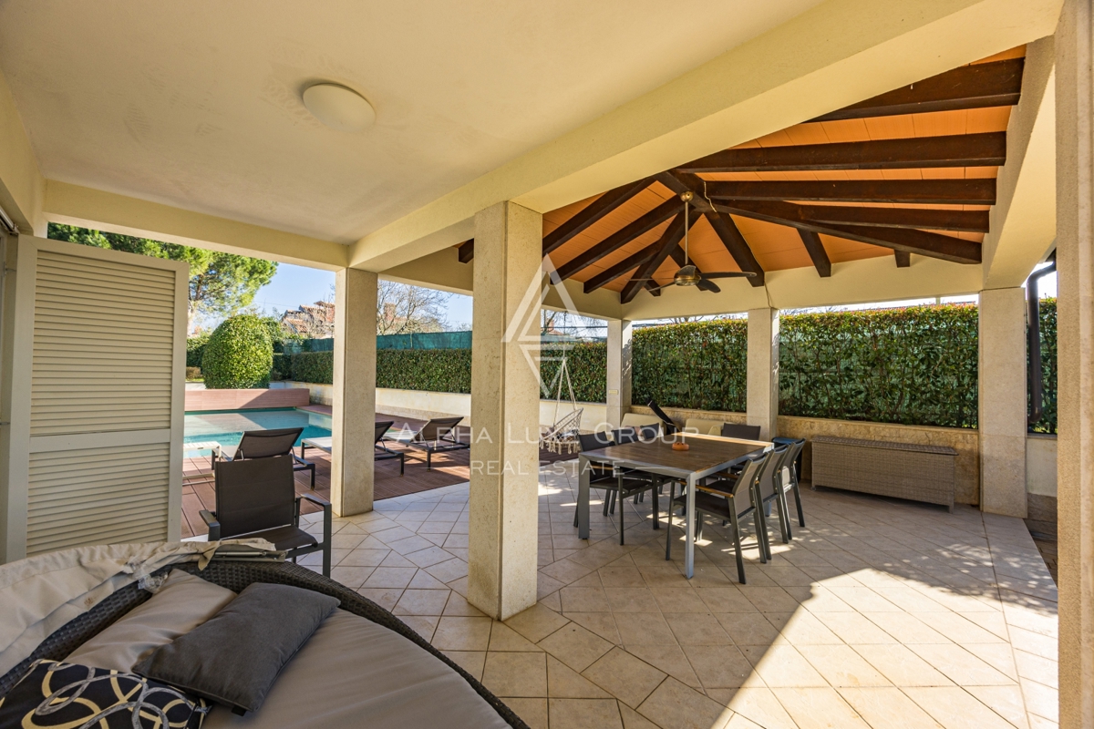 Istra, Poreč: Mediteranska vila z bazenom in urejenim vrtom blizu mesta