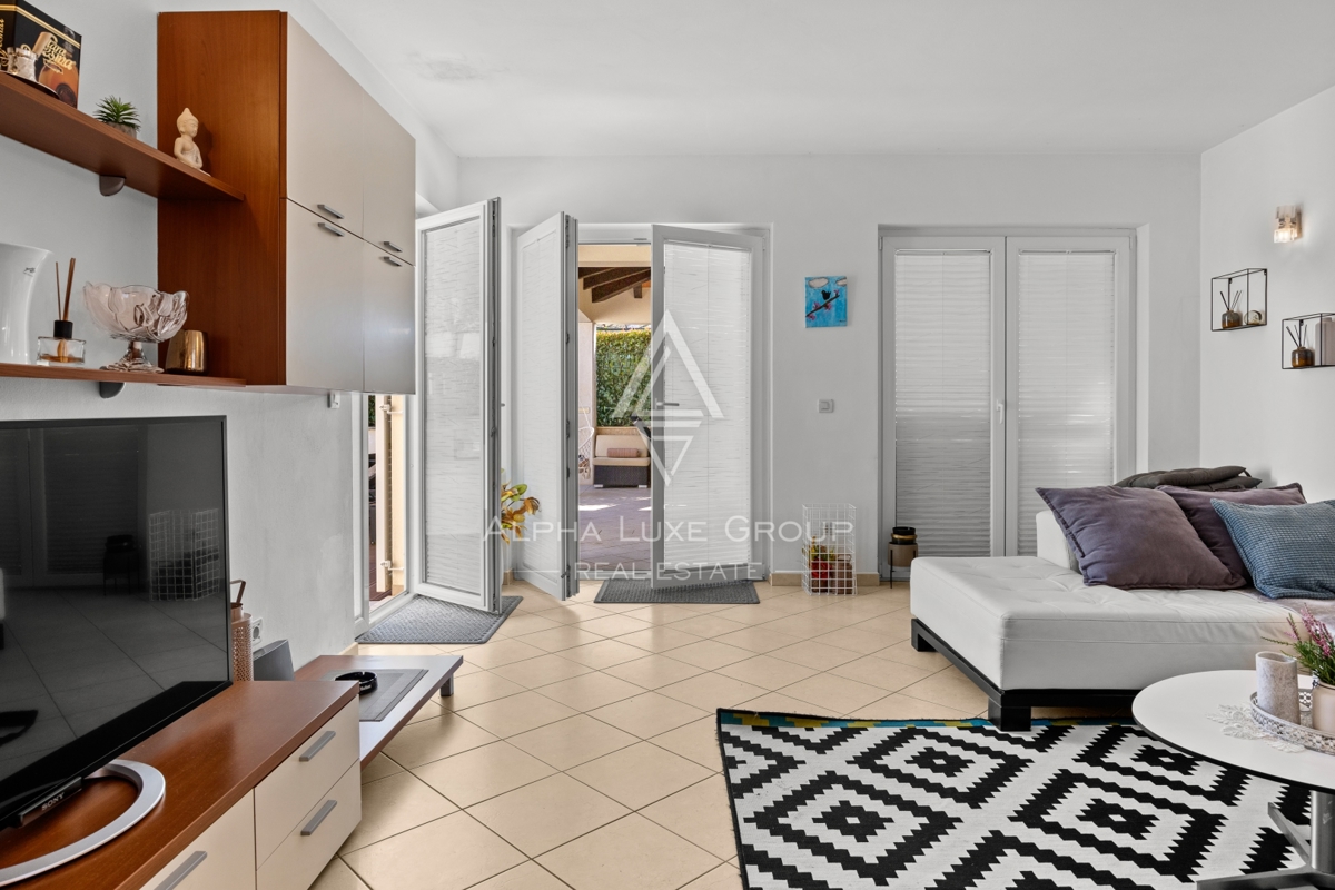 Istra, Poreč: Mediteranska vila z bazenom in urejenim vrtom blizu mesta