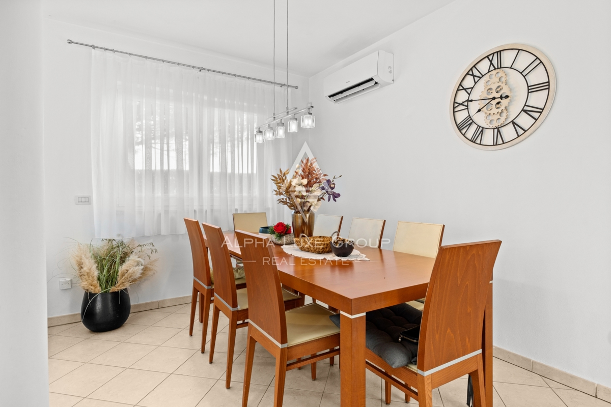 Istra, Poreč: Mediteranska vila z bazenom in urejenim vrtom blizu mesta