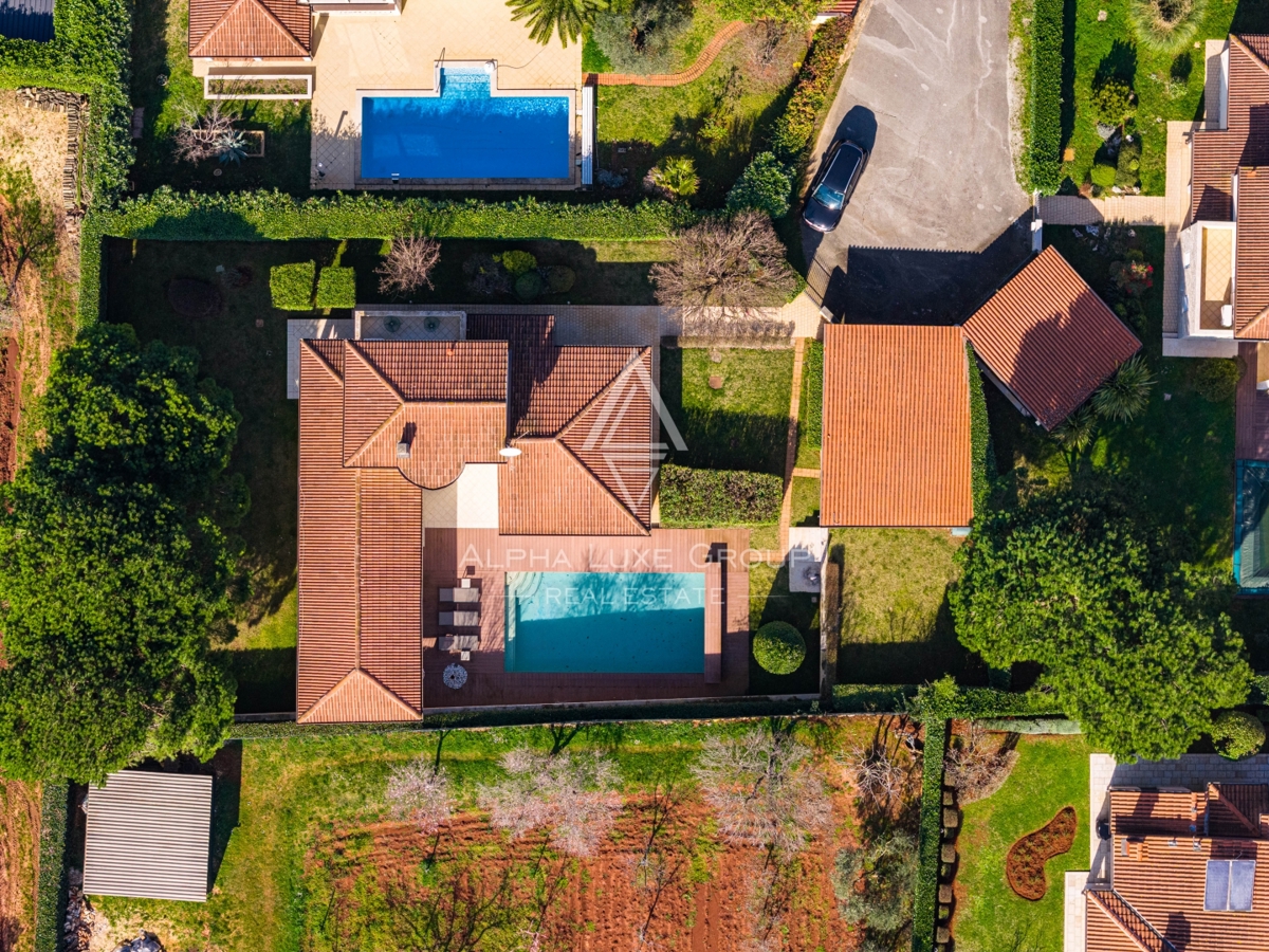 Istra, Poreč: Mediteranska vila z bazenom in urejenim vrtom blizu mesta