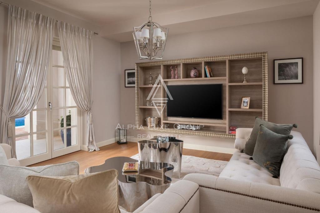 Istra, Poreč – Luksuzna vila s 4 spalnicami in bazenom