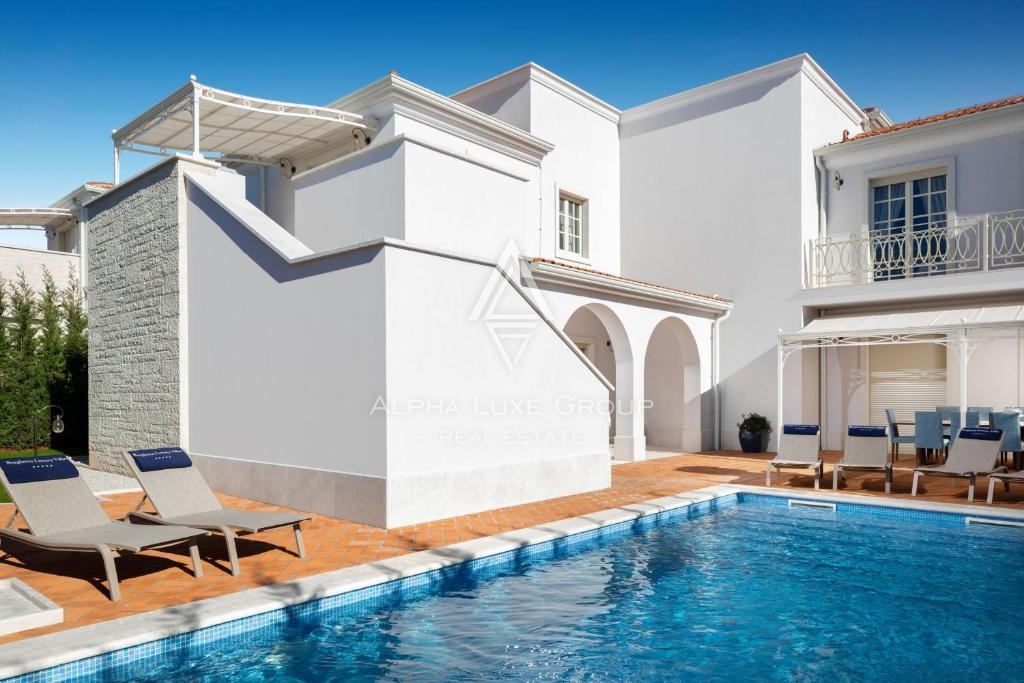 Istra, Poreč – Luksuzna vila s 4 spalnicami in bazenom